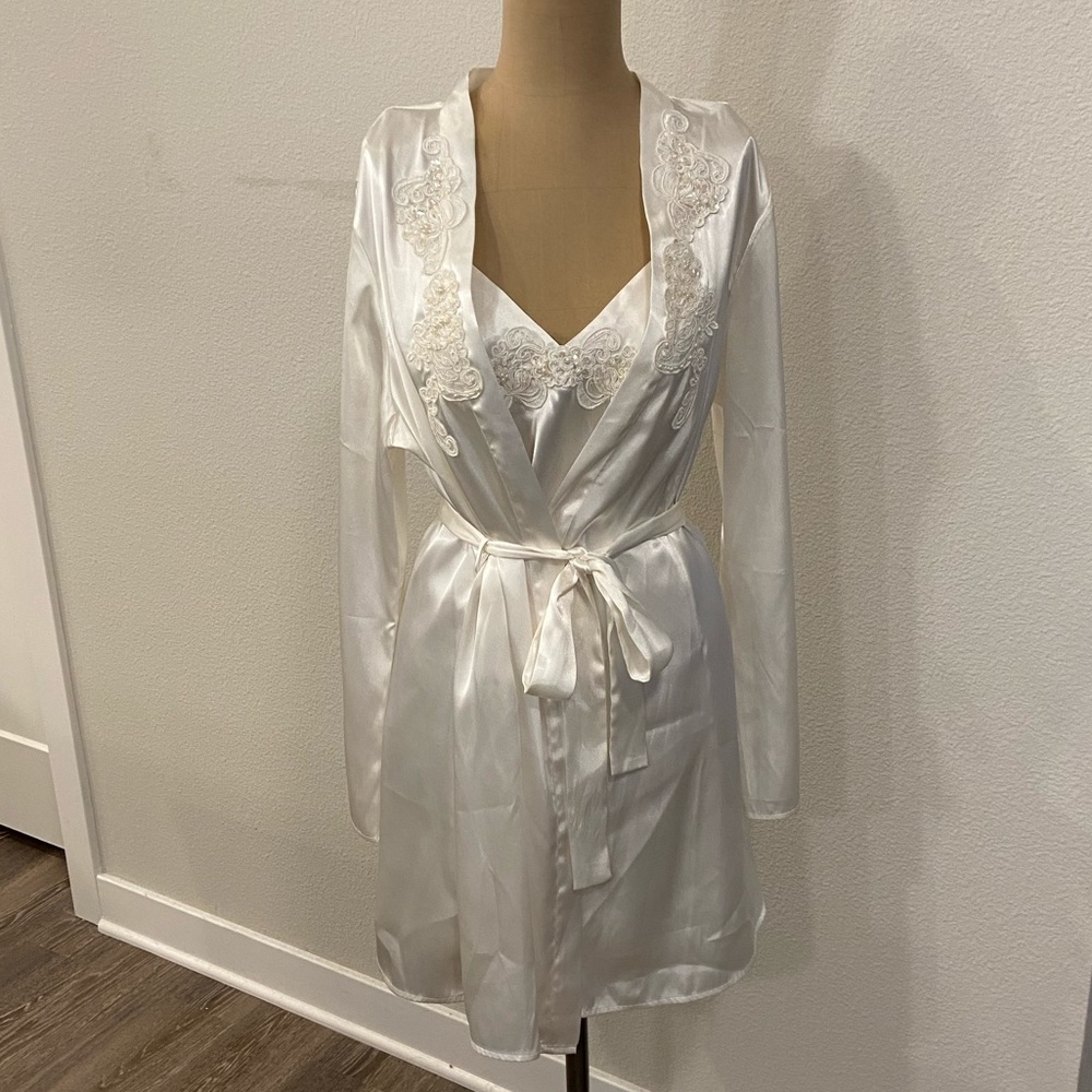 Victoria Secret White Pearl Babydoll Chemise